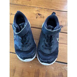 Nike Downshifter Black Youth Athletic Shoes US 9C Mesh & Synthetic